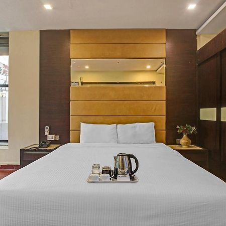 Oyo Townhouse 707 Grand Krishna Hyderabad Exterior photo