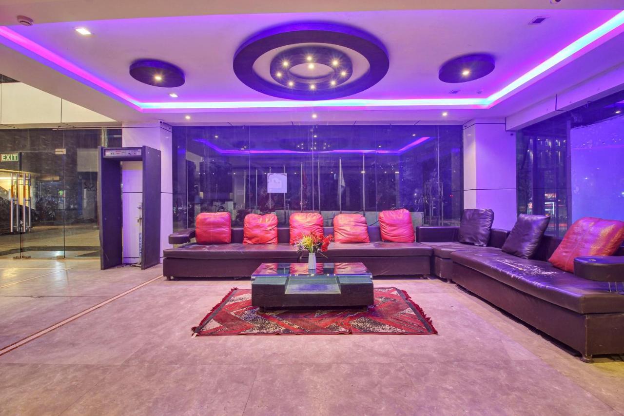 Oyo Townhouse 707 Grand Krishna Hyderabad Exterior photo