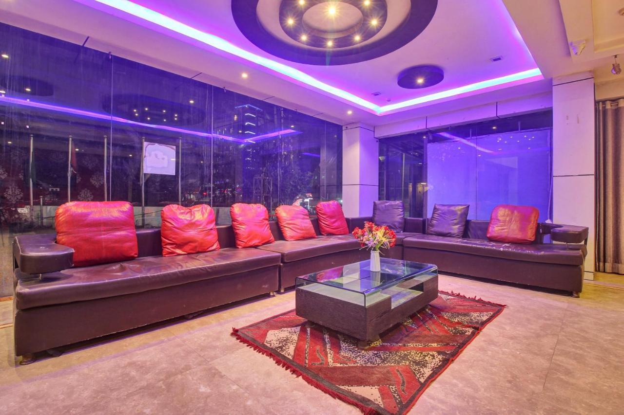 Oyo Townhouse 707 Grand Krishna Hyderabad Exterior photo